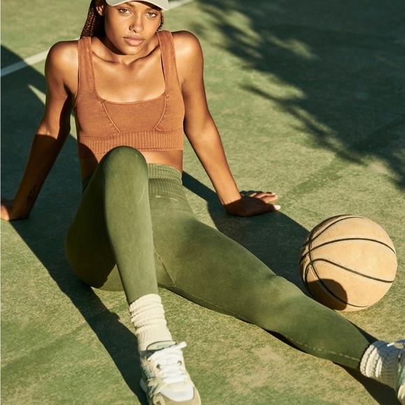 Free People 7/8th leggings and matching shorts - Picture 2 of 7